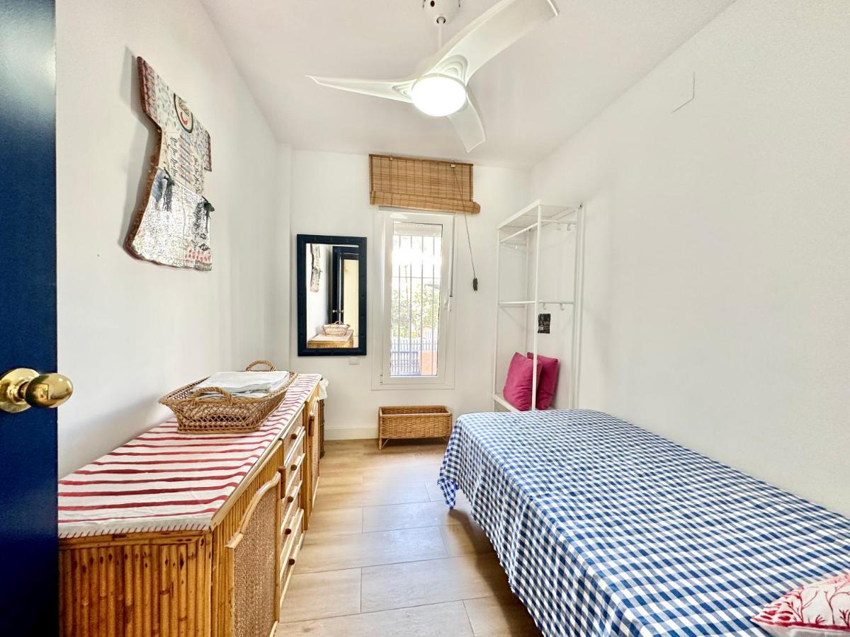 Family Near The Beach - Eaw Homes Vakantiehuis *